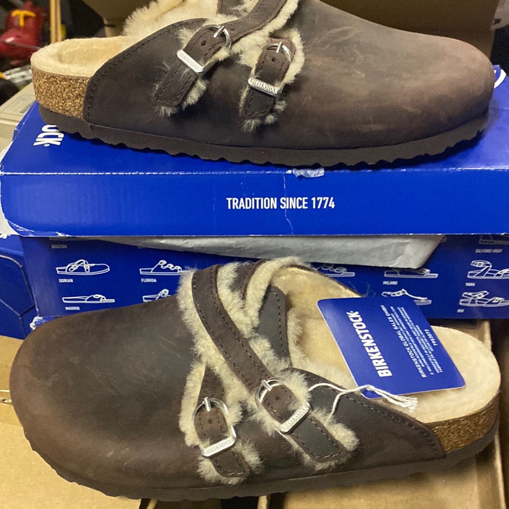 Birkenstock Brown Suede Shearling-Trim Clogs - Picture 4 of 7